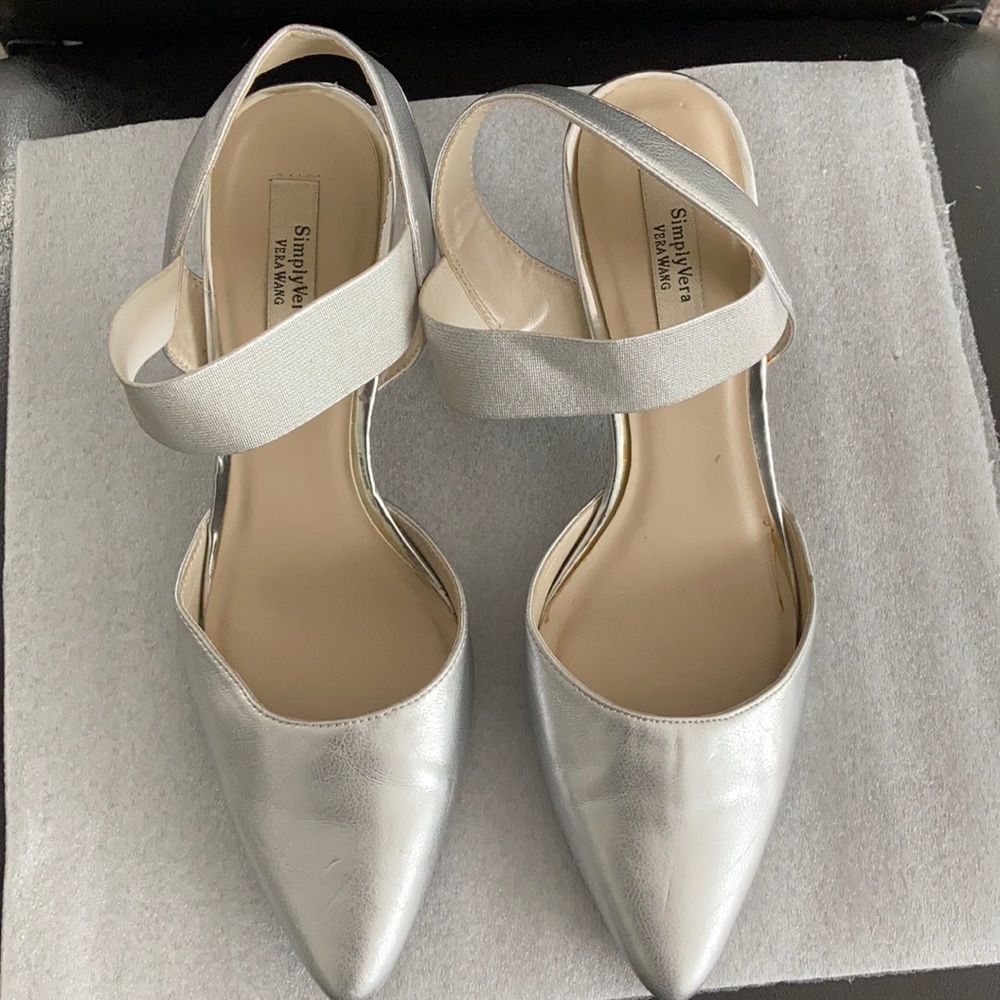 Gently with Simply Vera size 7 low heel shoe